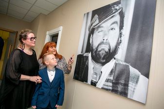 Brendan Grace Has Been Added To Shannon Airport’s Wall Of Fame