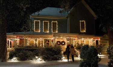 ‘Gilmore Girls’ fans can actually have lunch at Lorelai’s house in Stars Hollow