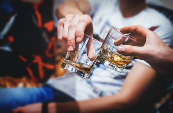 Visitors to Irish whiskey distilleries exceeds one million mark for the first time