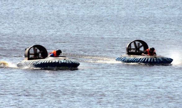 hovercraft racing