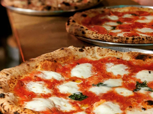 Cork folk – a seriously good pizza pop-up has arrived at Crawford & Co