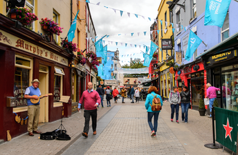 Additional outdoor seating to be introduced in Galway City