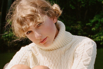 Taylor Swift’s Aran jumper is getting a lot of people talking today