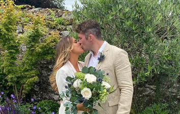 Ireland rugby stars congratulate Peter O’Mahony after back garden wedding