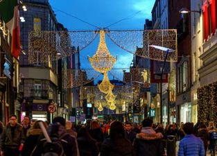 Irish immunologist calls to “delay Christmas until January and have a real party then”