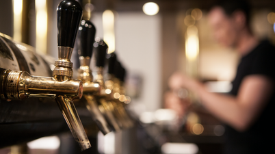 Fines set to be introduced for groups drinking alcohol outdoors