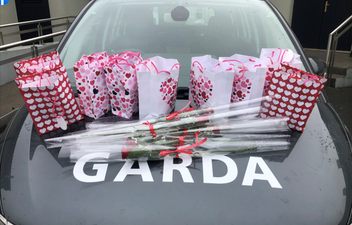 Gardaí in Clare deliver Valentines gifts to elderly locals unable to see family and friends