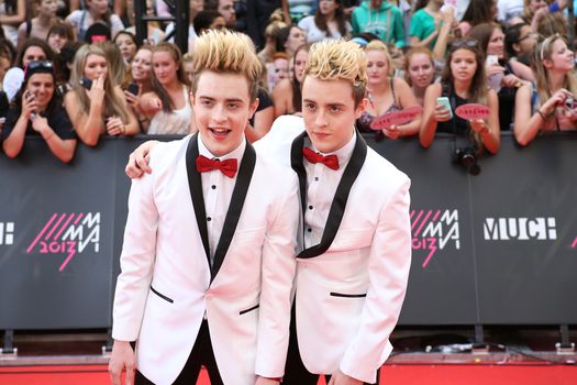 Jedward slammed The X-Factor in a series of tweets last night