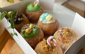 This Donegal donut shop is doing up a box in honour of the Toy Show