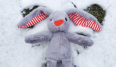 Share the love this National Hug Day with the help of Ronald McDonald House Charities