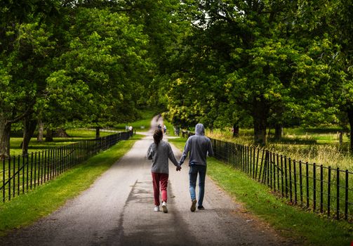 cost living crisis dating