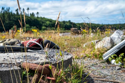 ‘Rat-ridden’ trawler removed from Waterford pier after 20 years