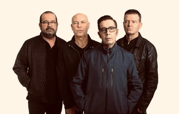 ‘After a lot of thought and consideration’ Aslan will continue with new singer